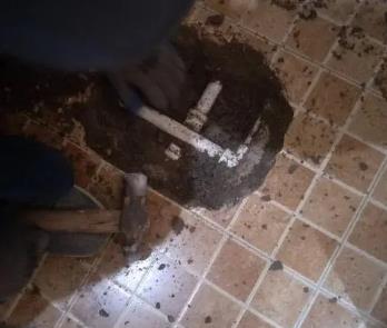 阿合奇卫生间漏水维修公司为您分享下卫生间渗水如何处理及注意事项